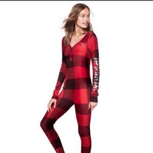 PINK Victoria’s Secret sequence Onesie Pajamas